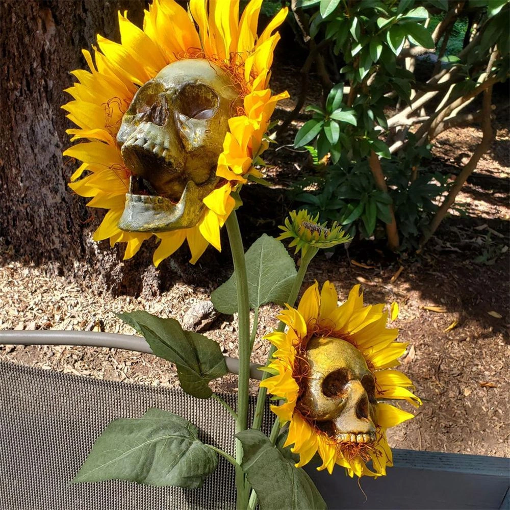 Plastic Sunflower Skull
