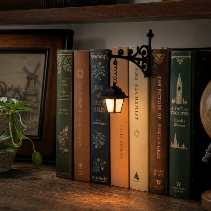 Ghost Bookshelf Lantern