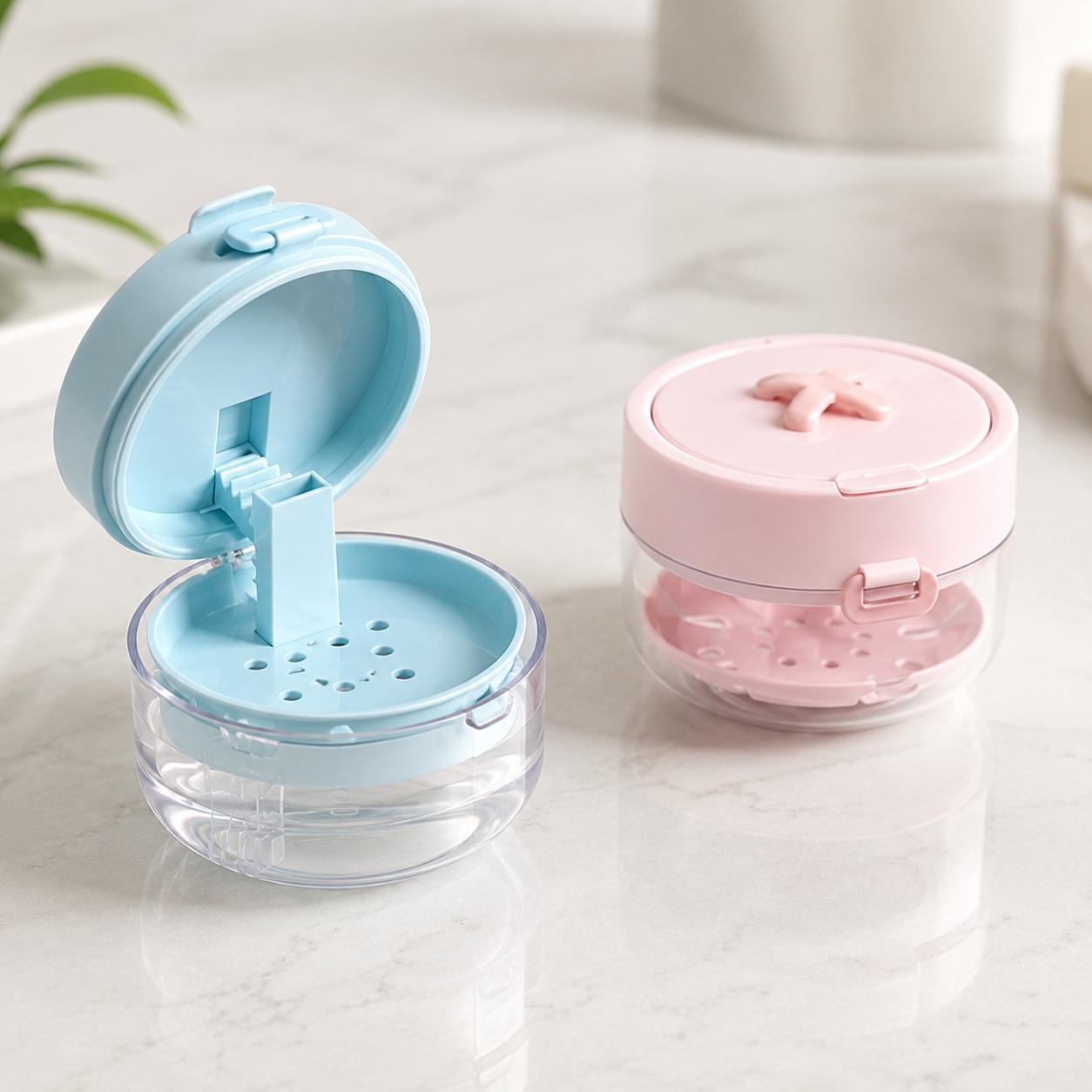 3-in-1 Retainer Soak Case with Drain Tray. Mirror & Cleaning Brush for Aligners & Dentures